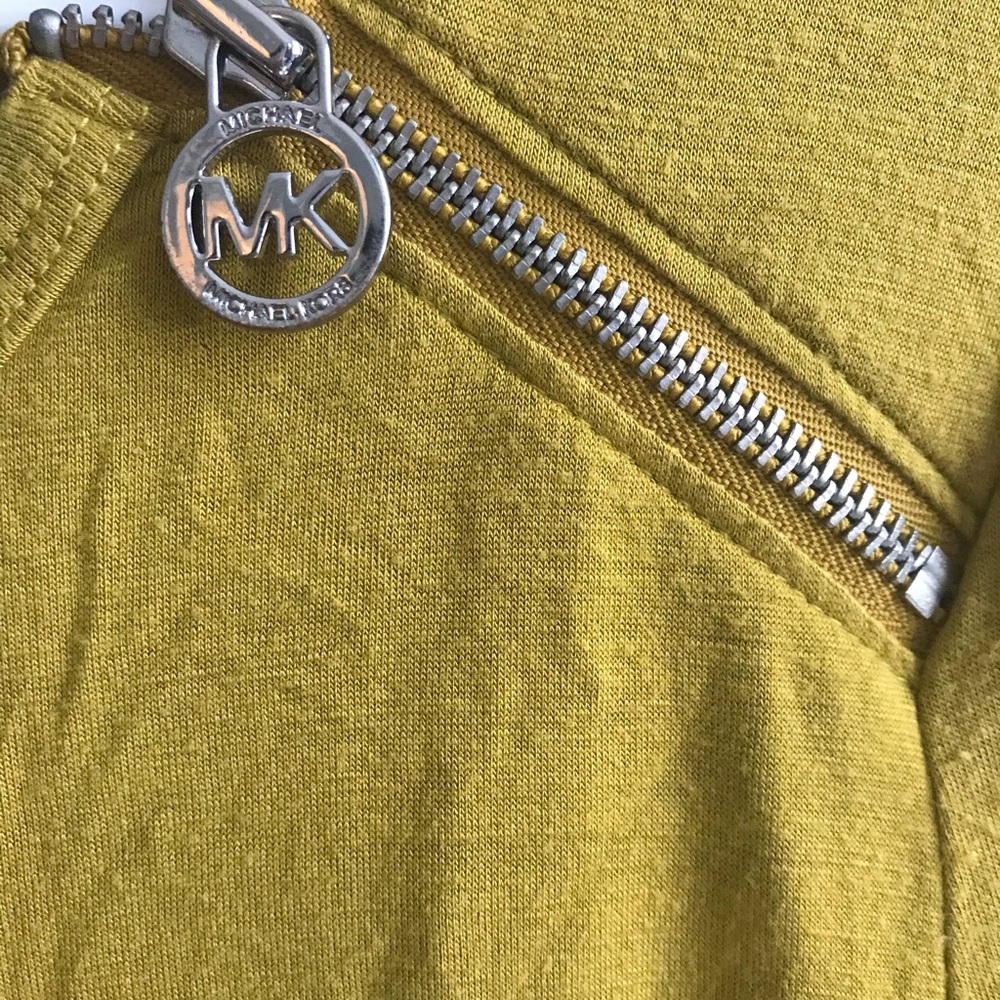 🛑 Michael Kors cinched side shirt, Large 🛑 SOLD